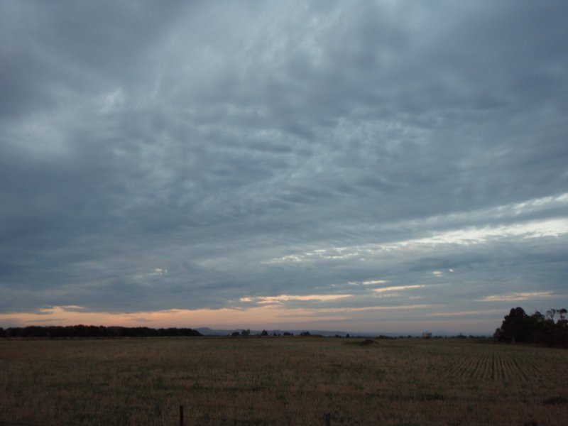 All you need for kite DX-ing is a field without people, TVs and high voltage lines