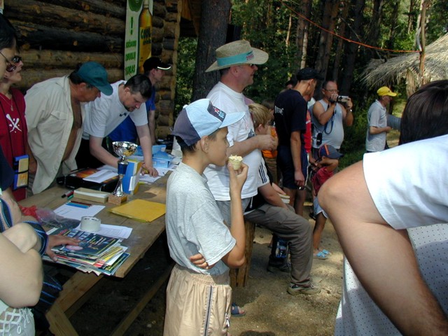 LYhamfest2002-187a.jpg