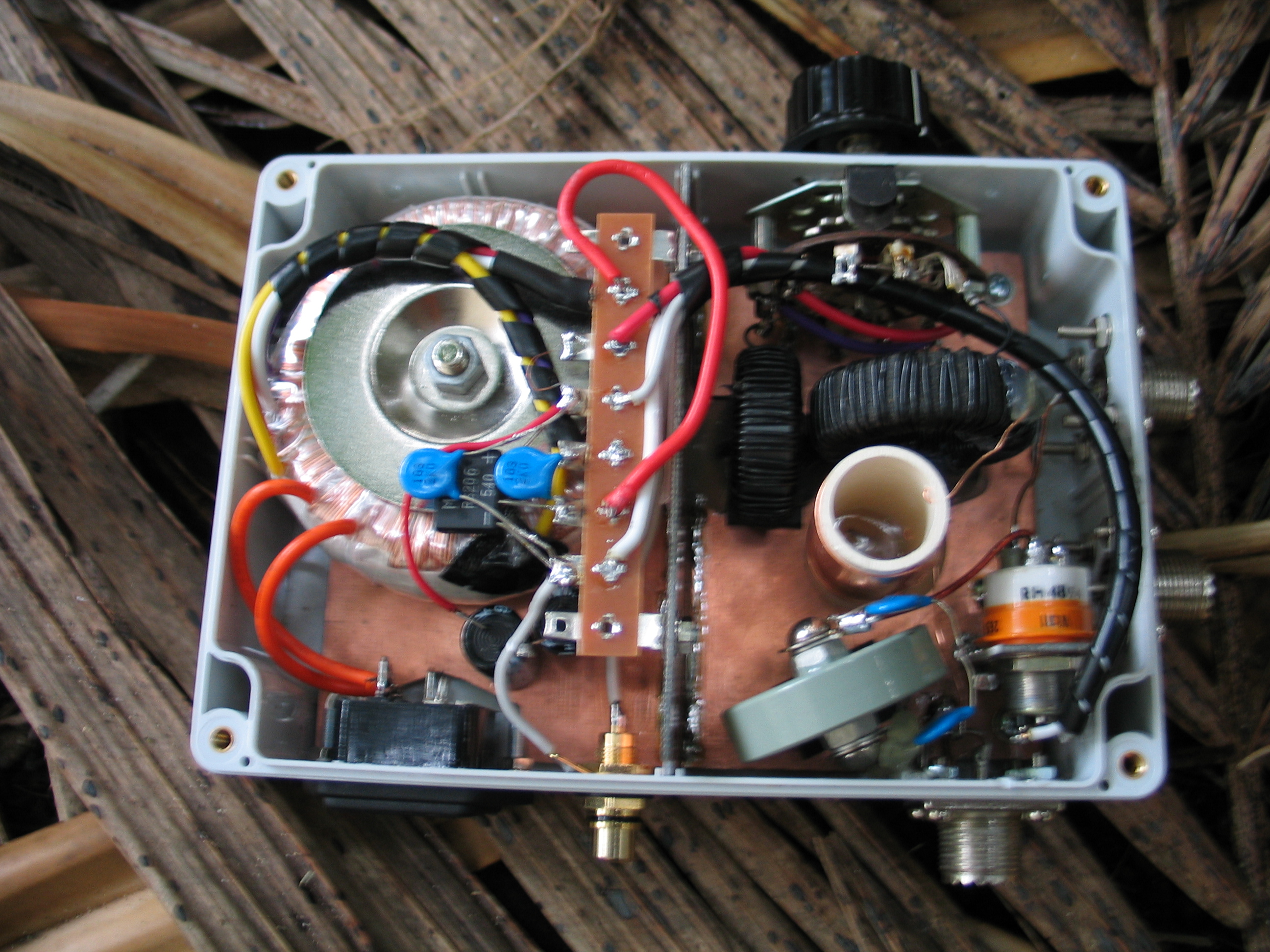 Antenna tuner 'shack end' box