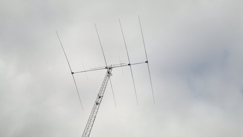 21082011555