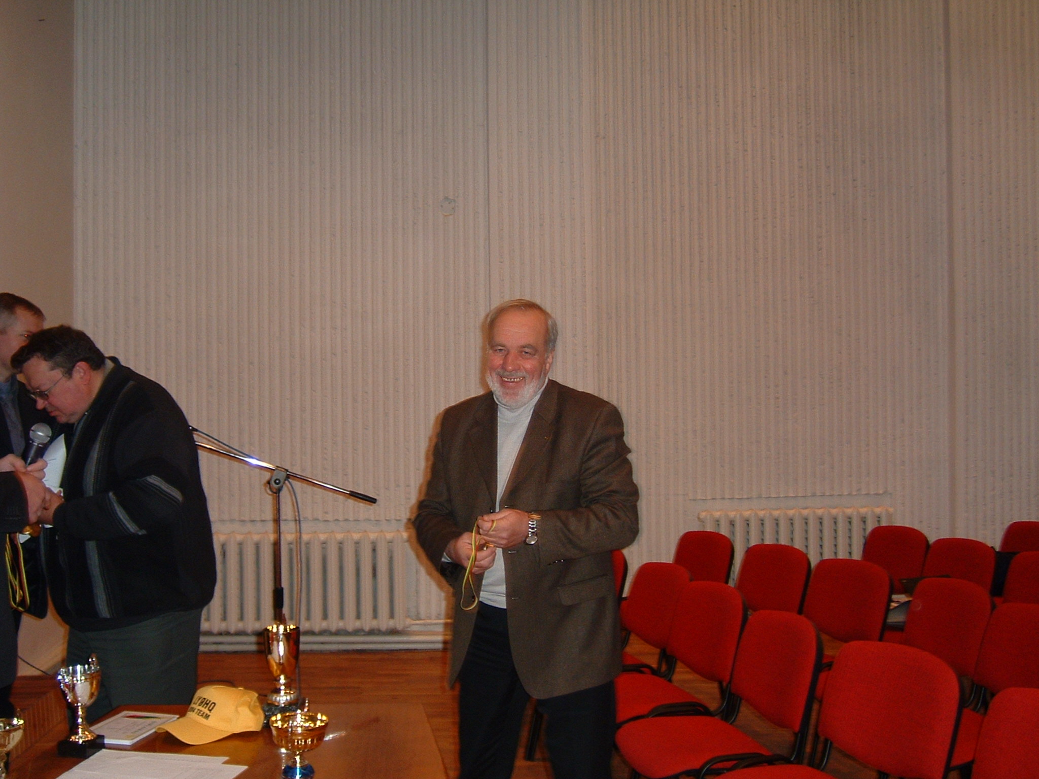 2004-11 033