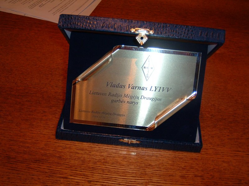 2004-11 052