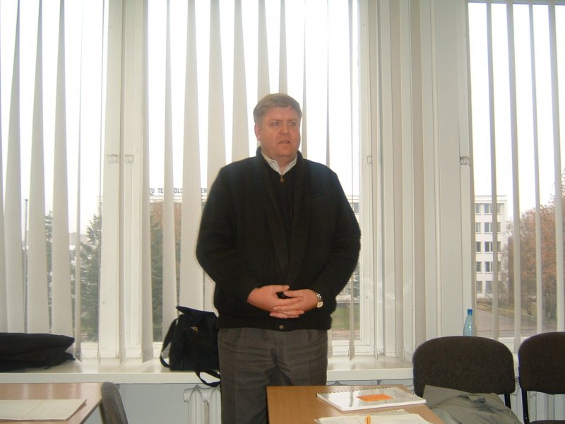 2003-11-08- 047