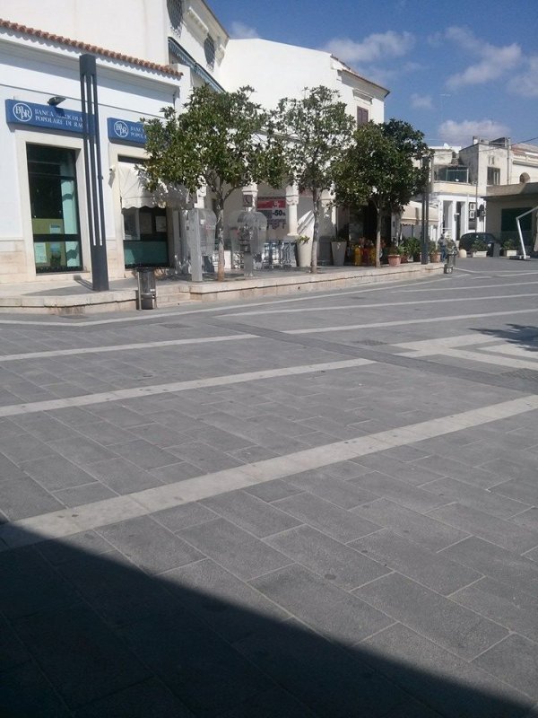 Marina di Ragussa, vidurdienis, kaitra