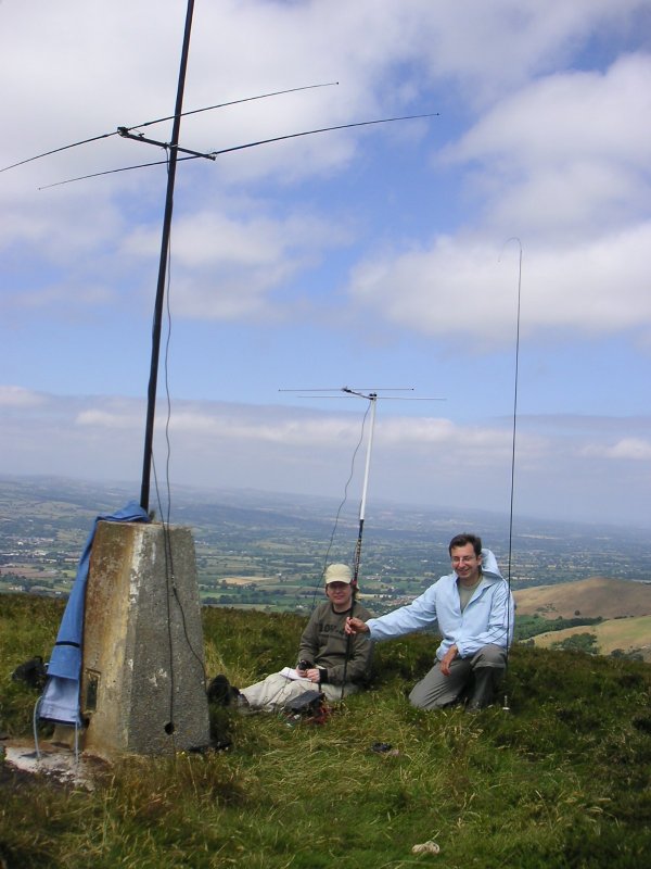 Viena pozicija HF ir VHF