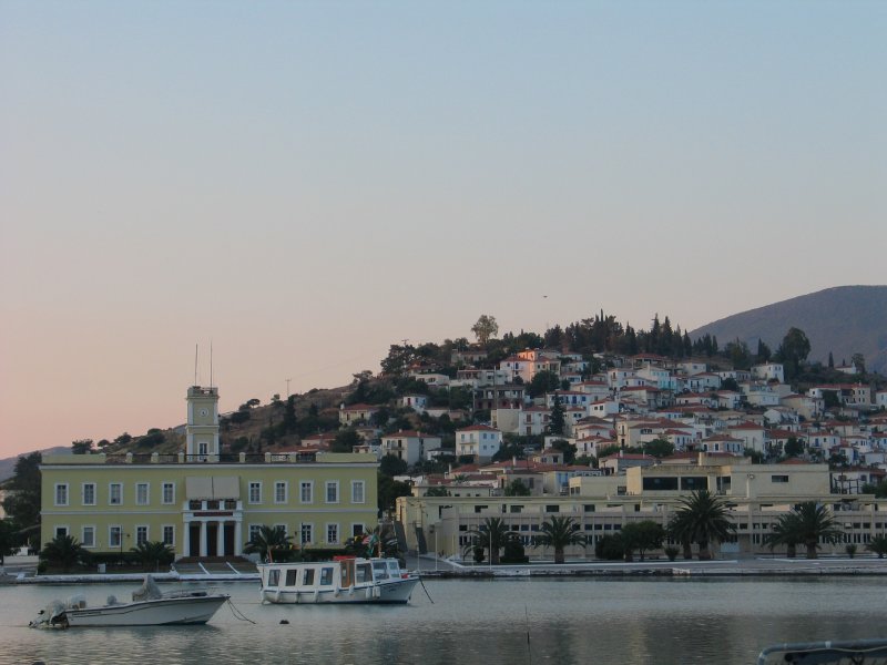 Spetses sostine - vienintelis salos miestelis