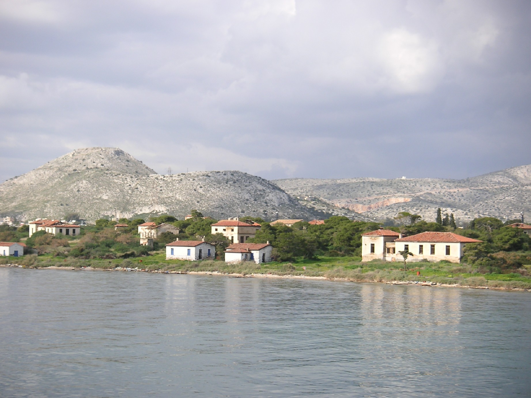 Salamina salos vaizdeliai