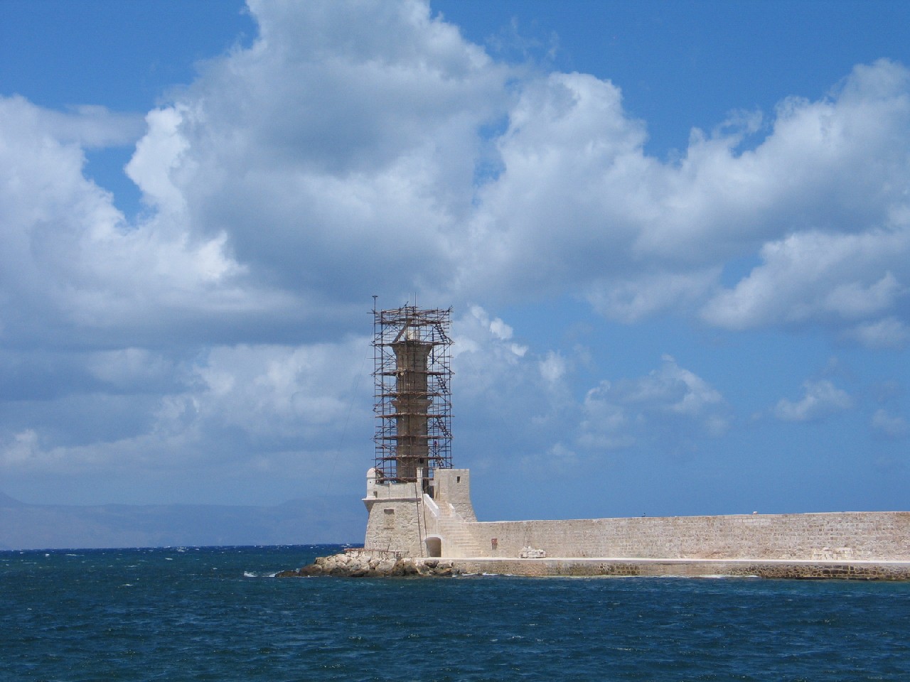 Chania svyturys CRE 004