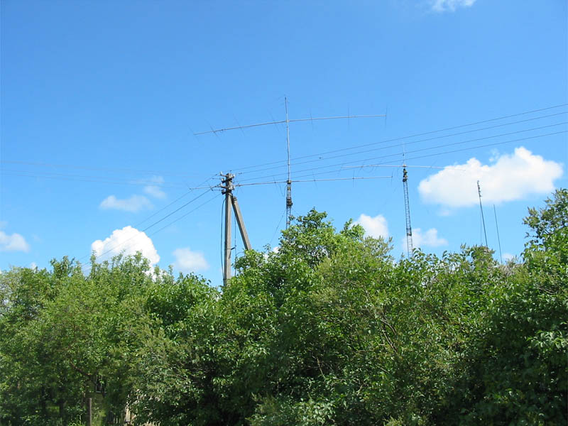 Dangų remiančios antenos Valenčiūnuose